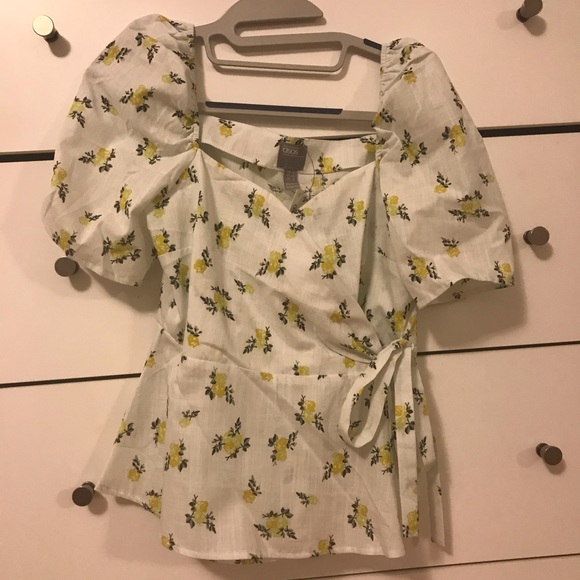 ASOS Floral wrap top blouse NWT - Picture 3 of 4